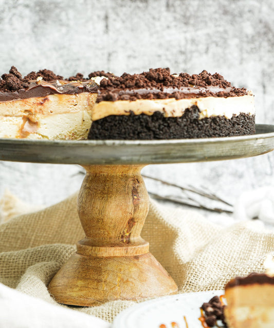 Salted Dulce de Leche Cheesecake