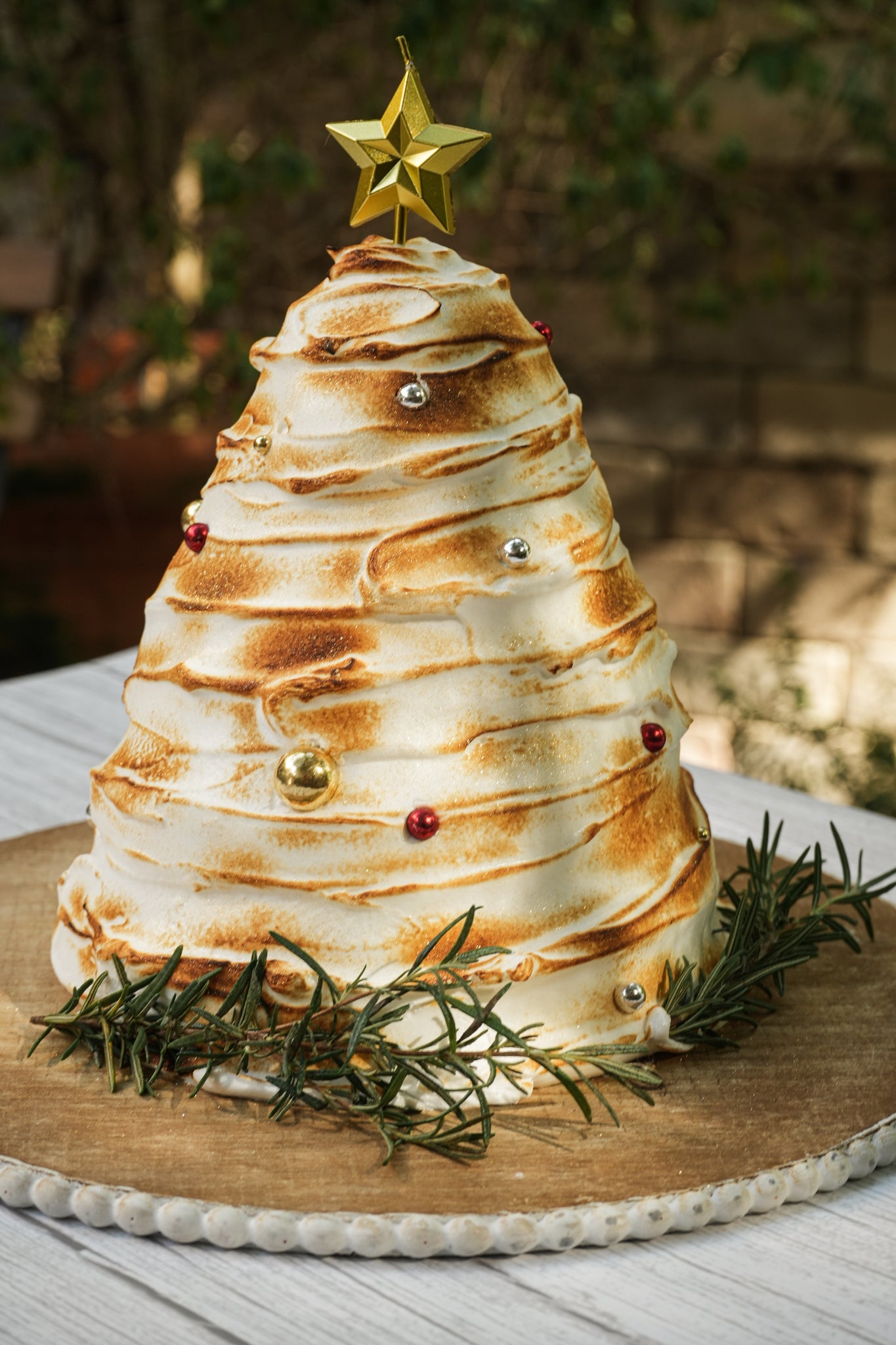 Vanilla Meringue Christmas Tree – the safran cafe bangkok